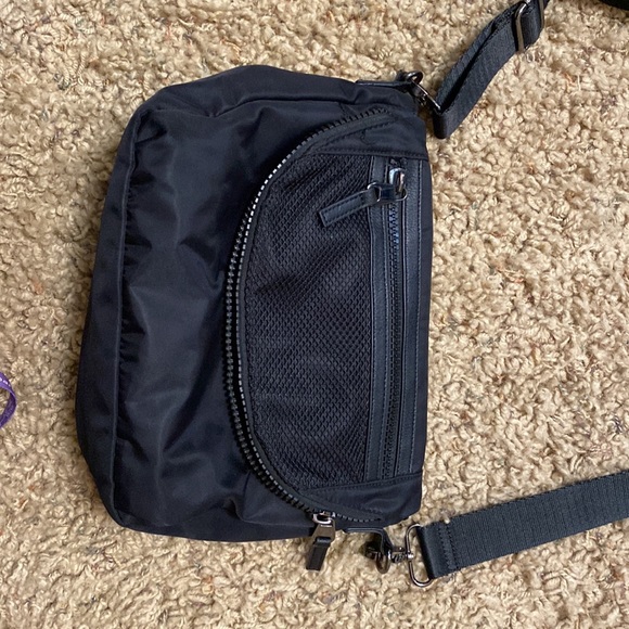 Fila Sport crossbody - Picture 2 of 5